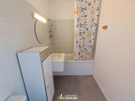 Location Appartement 1 pièce 25m² - Photo 4