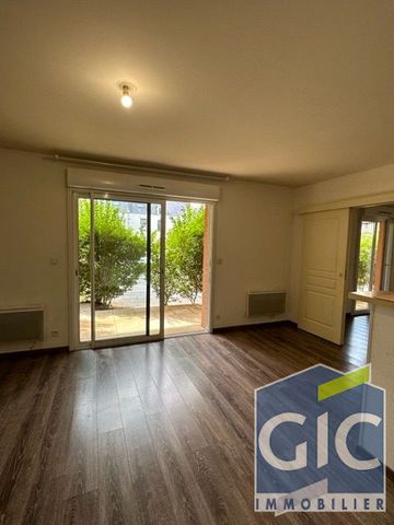 Location Appartement 2 pièces 40m² - Photo 2
