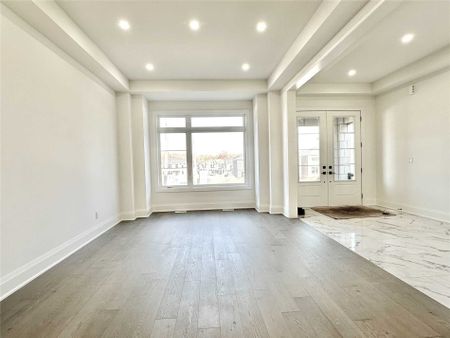 For Lease - 80 Silk Twist Drive, East Gwillimbury, Ontario - Photo 3