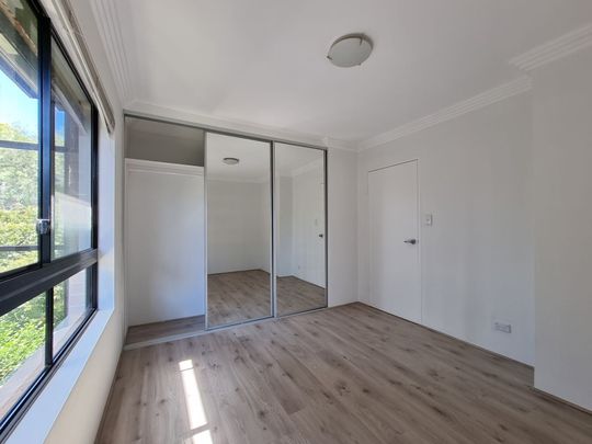 WELL PRESENTED 3-BEDROOM APARTMENT FOR RENT - Photo 1