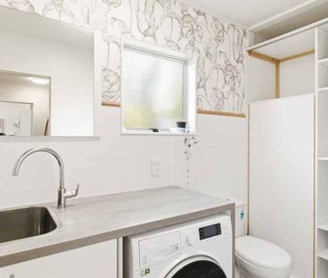 3 Bed Townhouse Central Khandallah - Cat Allowed - Photo 4