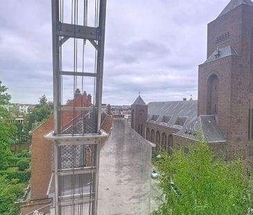 Appartement te huur in Elsene voor € 1.200 met 1 slaapkamer - Photo 2