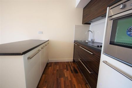 2 bedroom apartment to rent - Photo 2