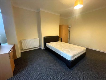 Edge Lane, Chorlton, Greater Manchester, M21 9JW - Photo 3