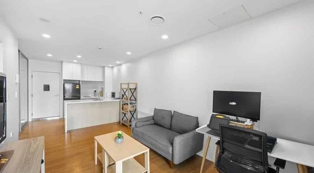 CBD Living at Its Best - Photo 1