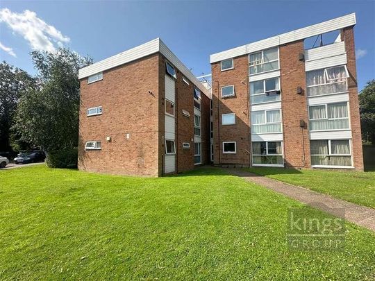 Avalon Close, Enfield, EN2 - Photo 1