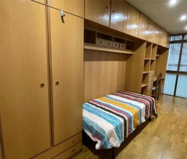 Piso de alquiler en Carrer D'emili Roca, 62, Porta - Photo 2