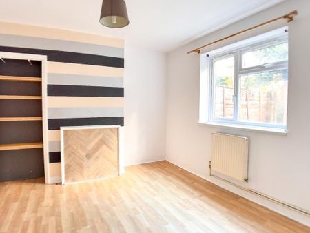 2 bedroom ground floor maisonette to rent - Photo 2