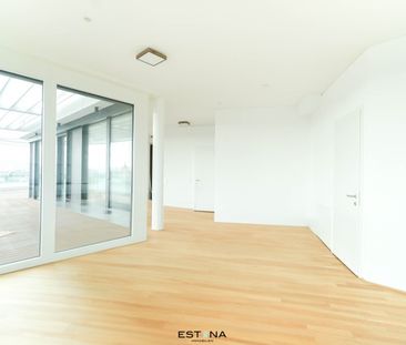 Lichtdurchflutete Dachgeschosswohnung mit beeindruckendem Panoramab... - Photo 6