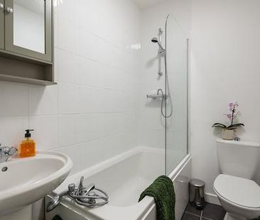 Studio to rent - Photo 6