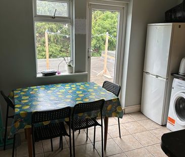 Room in a Shared House, Hendon Way, NW2 - Photo 6