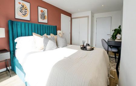 3 bedroom flat to rent - Photo 3