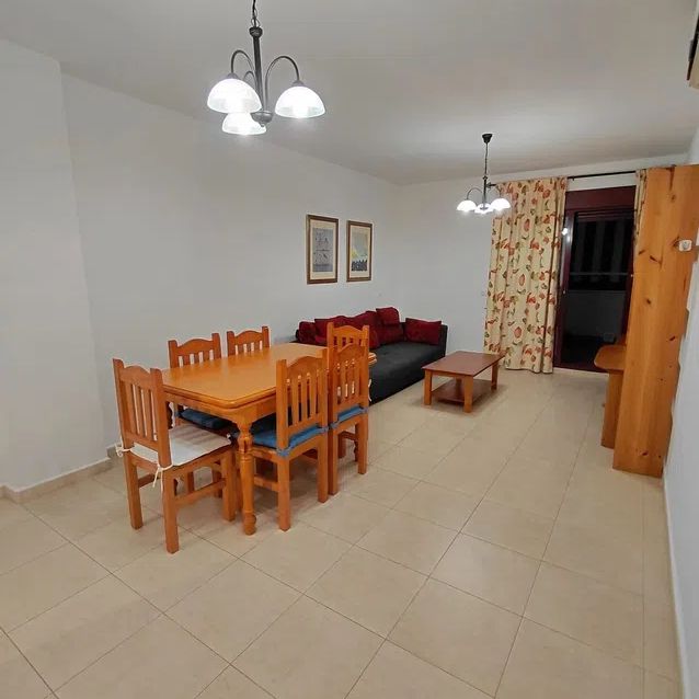 Alquiler de piso en Calle Argentina - Photo 1