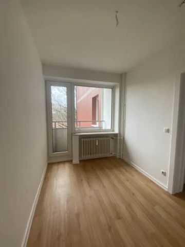 Gutgeschnittene 2,5 Zimmerwohnung - Photo 2