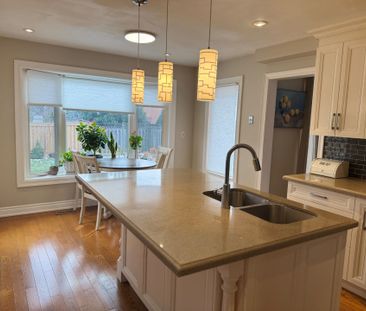 For Lease - 1516 Stoneybrook Trail, Oakville, Ontario - Photo 1