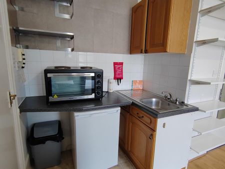 Studio to rent - Photo 5