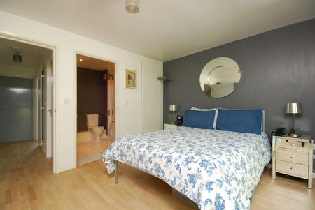 3 bedroom end of terrace house to rent - Photo 5