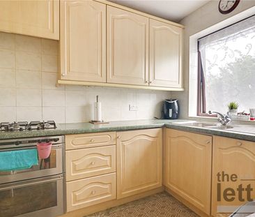 Fiona Court, The Ridgeway, Enfield, Middlesex, EN2 8PR - Photo 3