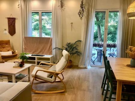 Carrer del Bogatell, Sant Adrià de Besòs, Catalonia 08930 - Photo 2