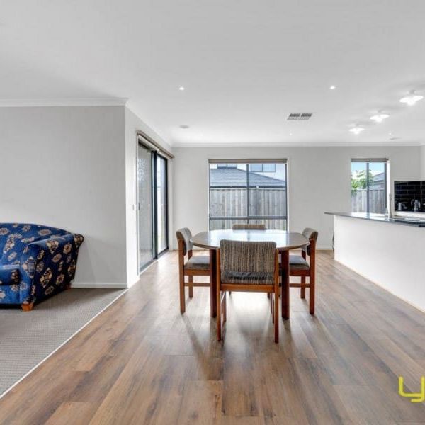 25 Merano Circuit, CRANBOURNE SOUTH - Photo 1