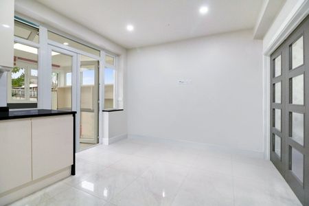 Gainsborough Gardens, Edgware, HA8 - Photo 4