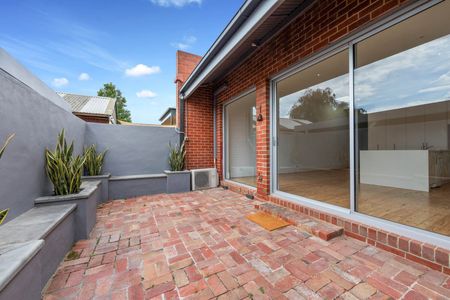 9 Wilson Street, Moonee Ponds VIC 3039 - Photo 3