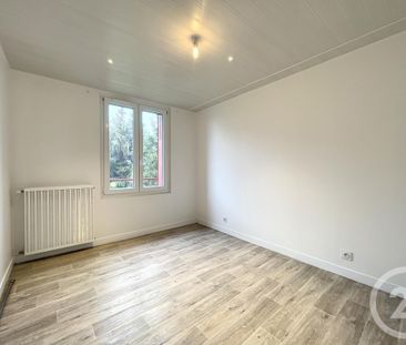 Location Appartement 3 pièces 55m² LA CHAPELLE ST LUC 10600 - Photo 3