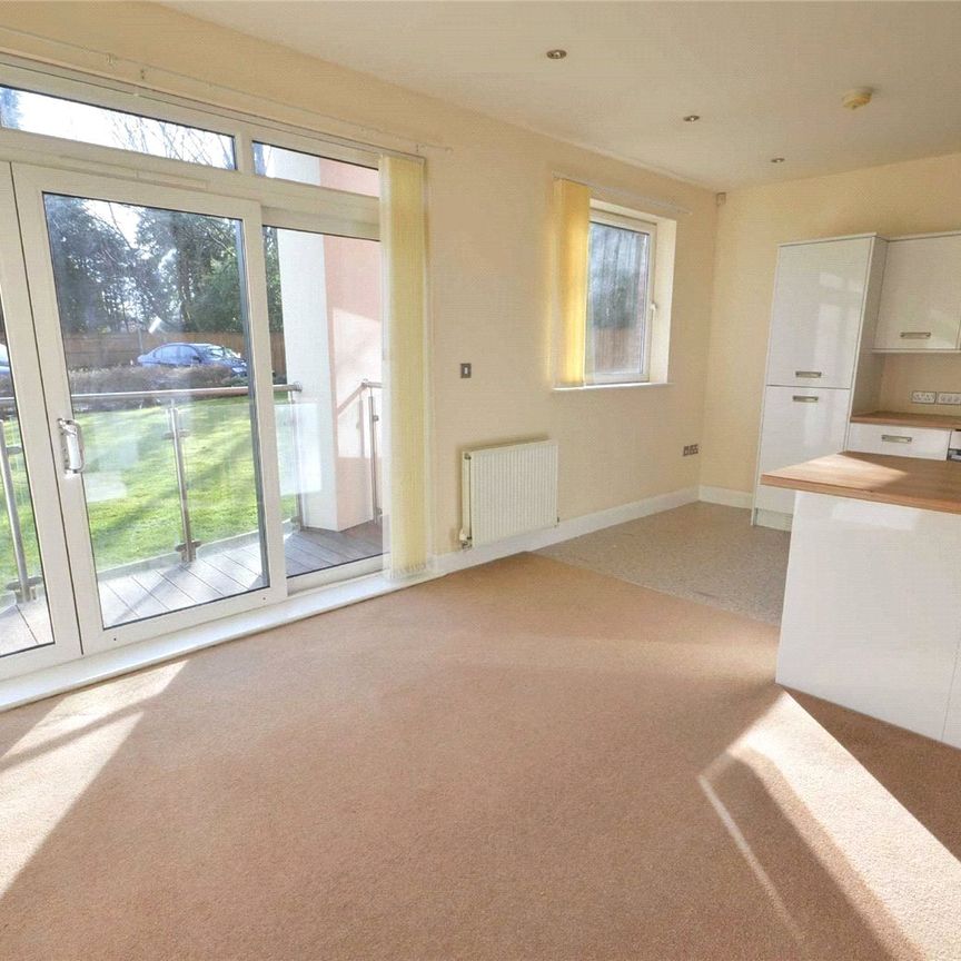 Bacara Court, 6-8 Charlton Drive, Sale, Manchester, M33 2BJ - Photo 1