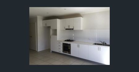 Comfortable Two-Bedroom Living in Convenient Epping! - Photo 4