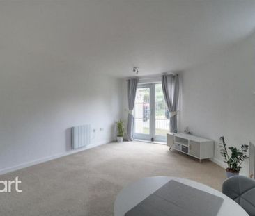 2 bedroom apartment to rent - Photo 3
