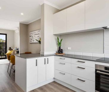 Near New Town House - Photo 3