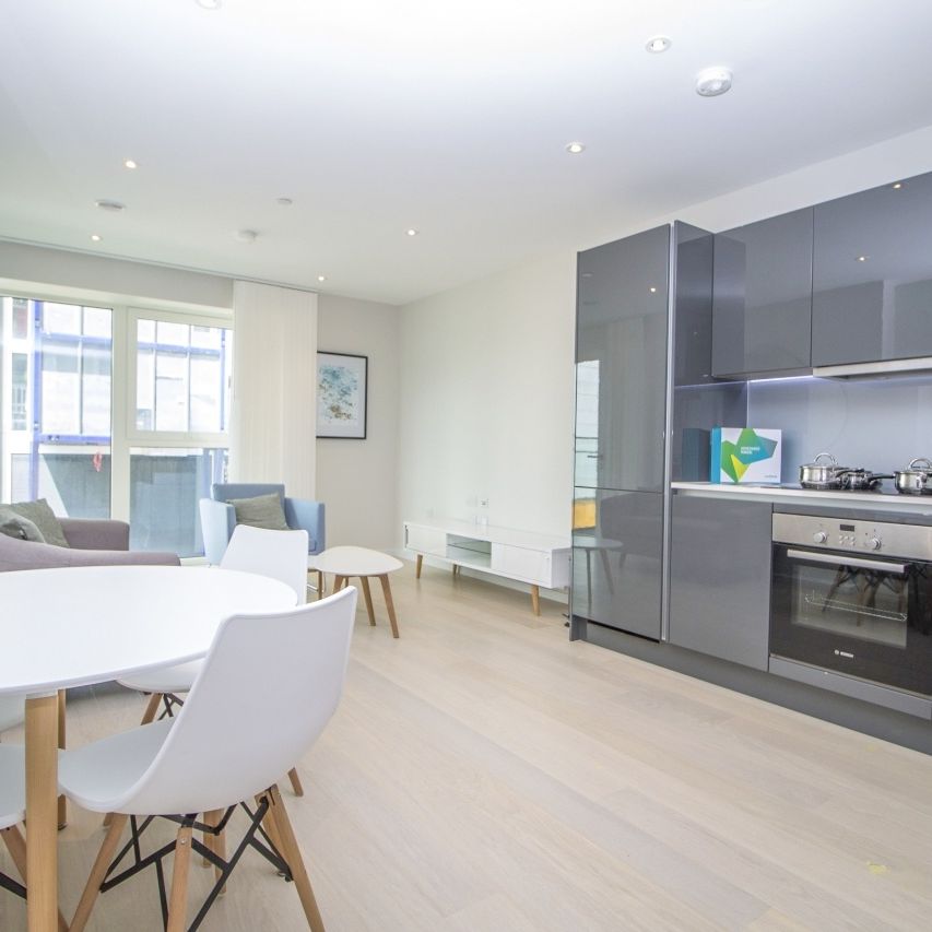 1 Bed Flat, Cassia Point, E20 - Photo 1