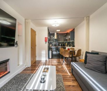 1 bedroom flat to rent - Photo 2