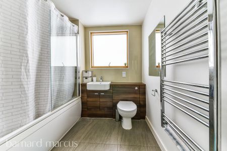 Garratt Lane - Photo 4