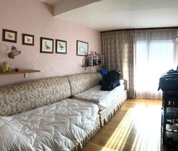Spacious 3'5 room apartment at the foot of the slopes - Photo 2