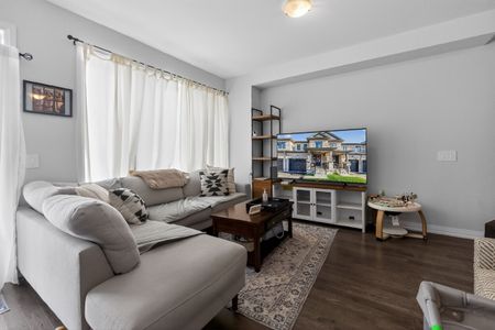 For Lease - 28 Corley Street, Kawartha Lakes, Ontario - Photo 4