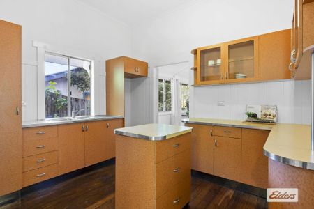 Elevated Character Stunner - Photo 2