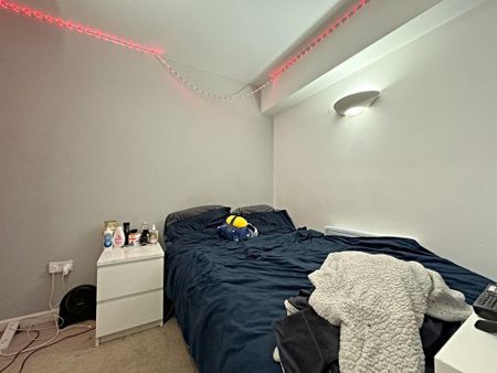 2 bedroom apartment to rent - Photo 4