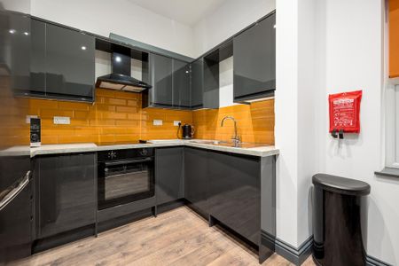 1 bedroom in a house share to rent - Photo 4