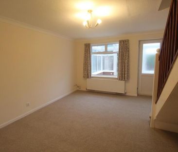 2 bedroom semi-detached house to rent - Photo 2