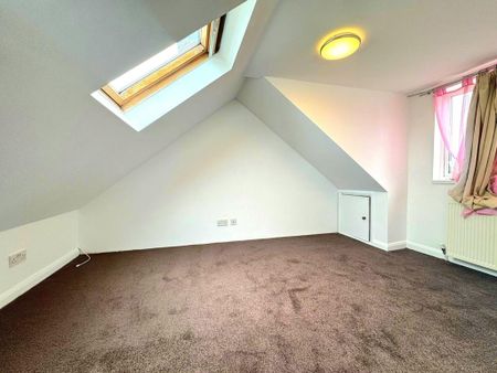 4 bedroom terraced house to rent - Photo 5