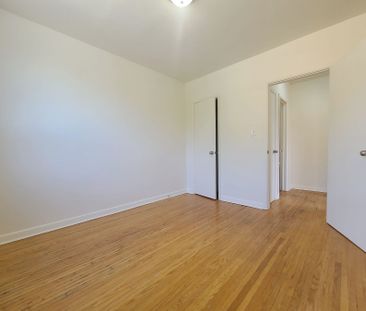 For Lease - 500 Gilbert Avenue Unit# 310, Toronto, Ontario - Photo 3