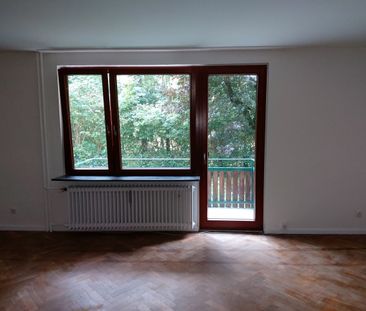 Nach Renovierung: 1 Zi.Wohnung mit ca. 57qm im Andersenring 39, FRE... - Photo 1