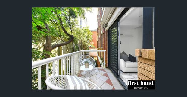 Stylish Parkside Unit, Only 600m To Clovelly Beach - Photo 1