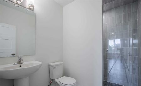 For Lease - 530 Askew Court Unit# Upper, Oshawa, Ontario - Photo 5