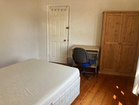 4 bedroom terraced house to rent - Photo 5