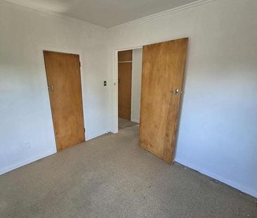 3 bed home - Photo 6