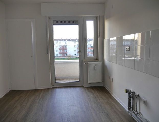 ﻿Schöne 2-Zimmer-Wohnung mit Tageslichtbad und Balkon im Limes-Quartier zu vermieten - Photo 1