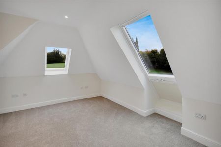 2 bedroom penthouse to rent - Photo 2