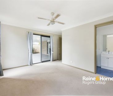 Spacious Modern Family Home - Photo 2